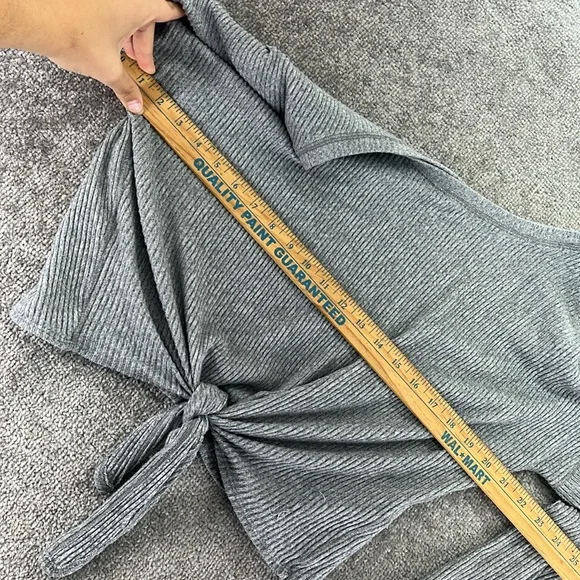 Abercrombie & Fitch Long Sleeve Shirt Sweater Gray Crop Tike Womens Size M - Picture 8 of 8